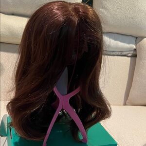 Elegant Chestnut Brown Hair Wig approximately 16 inch synthetic